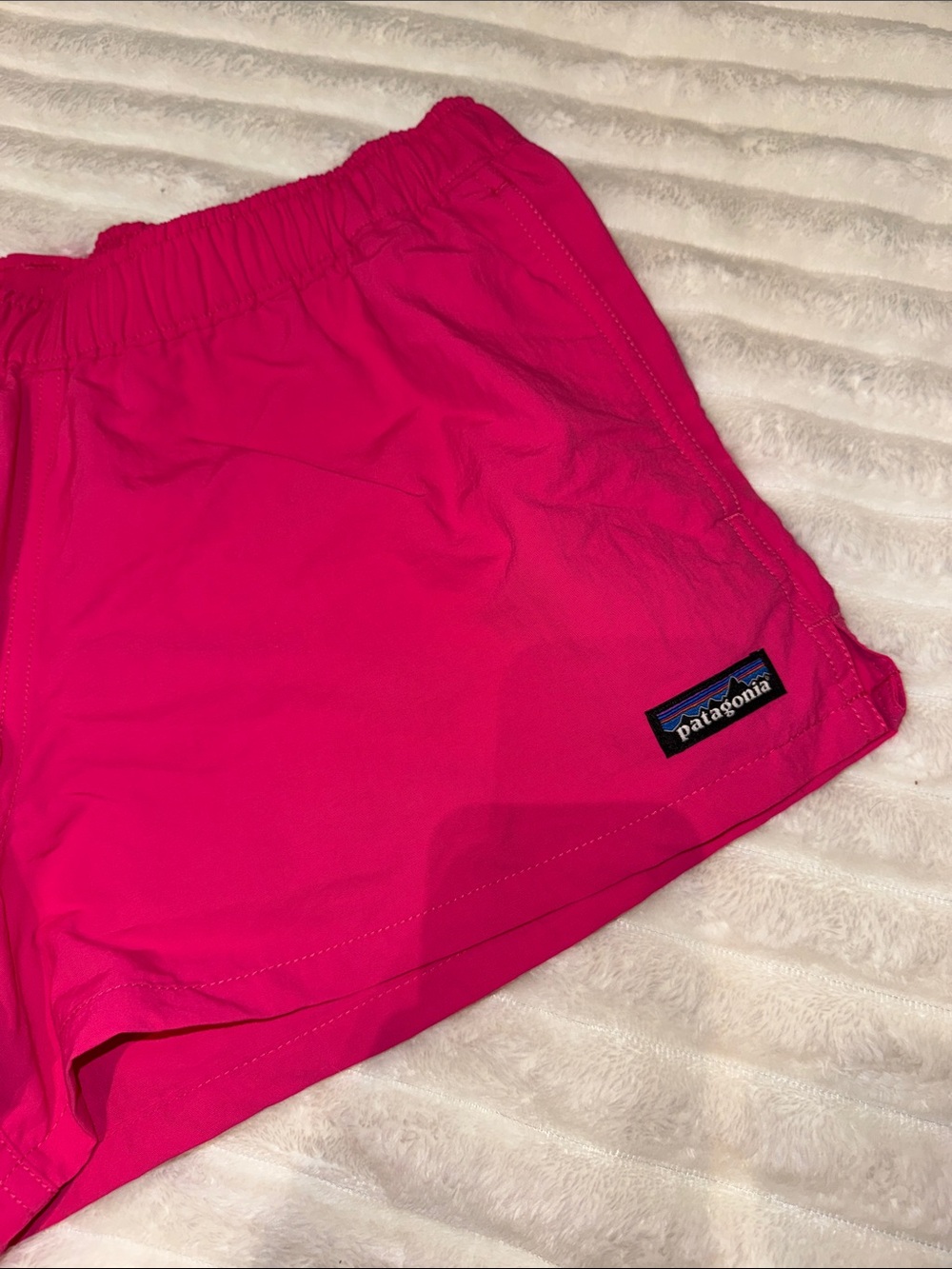 Patagonia Barely Baggies Small Luminous Pink 2.5” - Picture 2 of 3